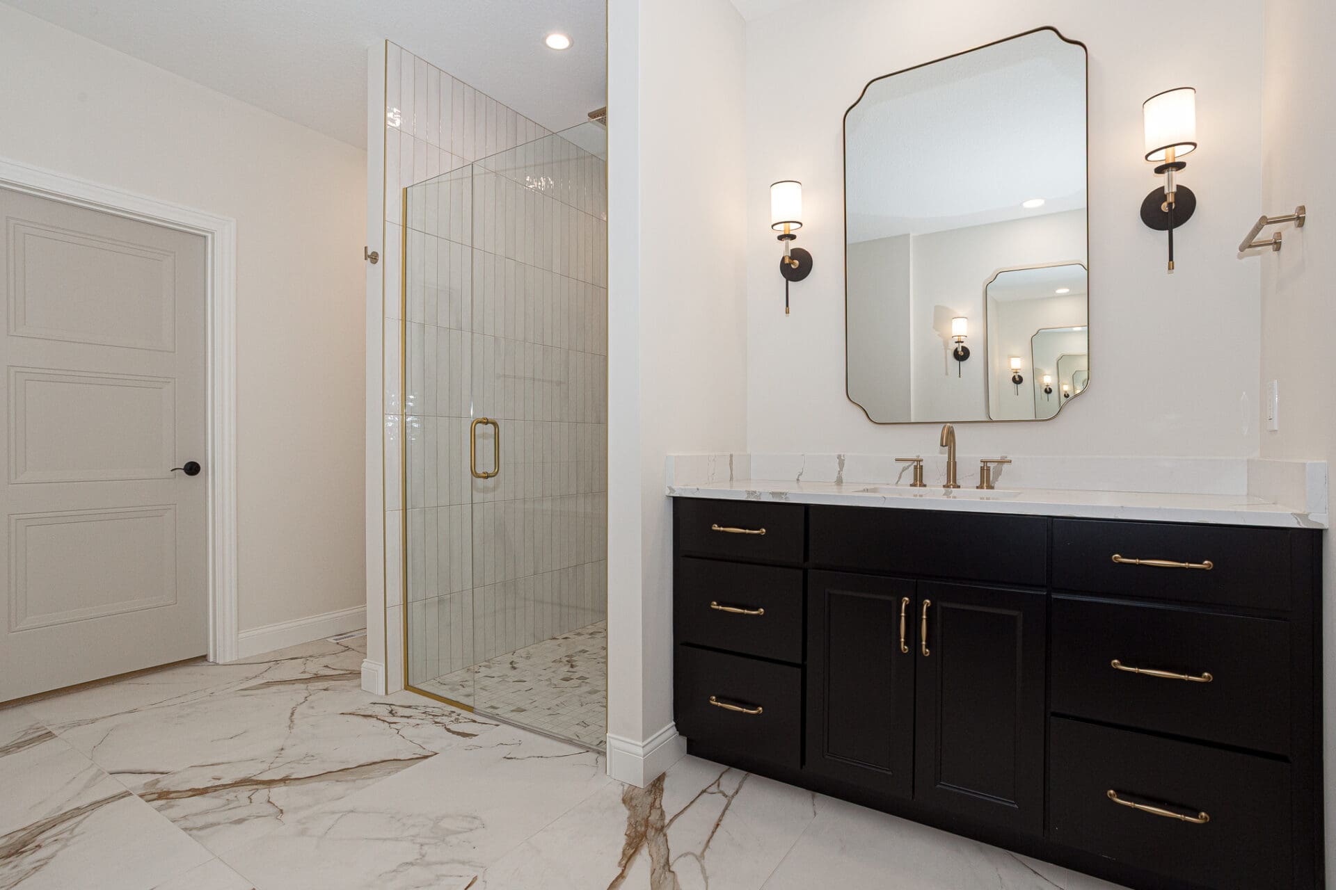 Finished primary bath with double vanity, Quad Cities